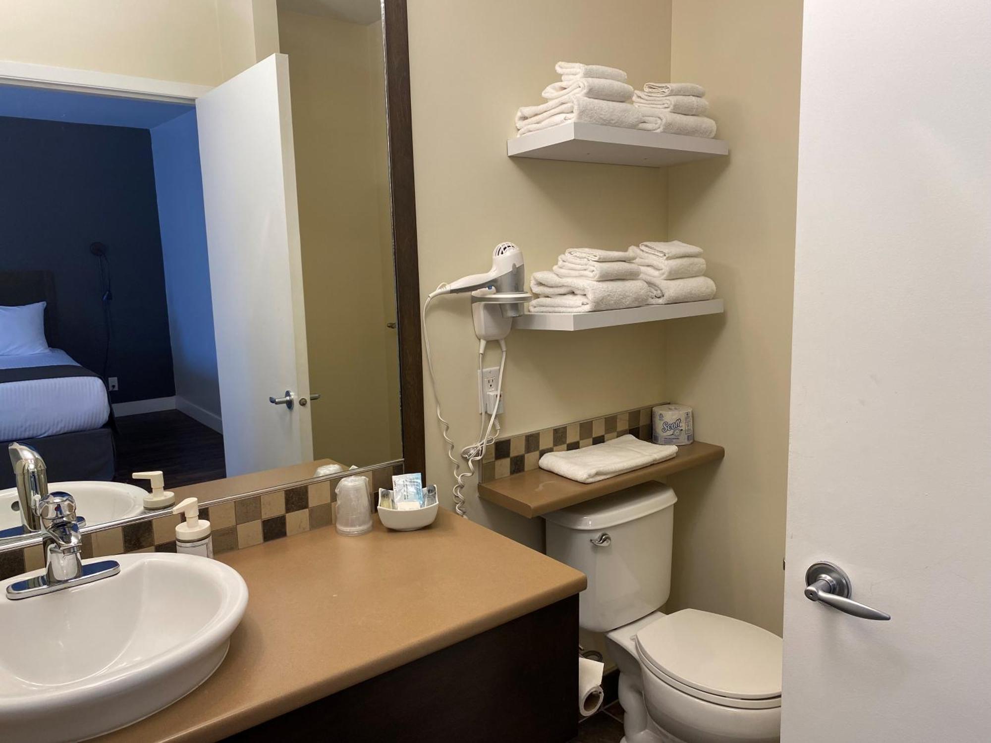 Hotel Centre-Ville مونتماغني المظهر الخارجي الصورة