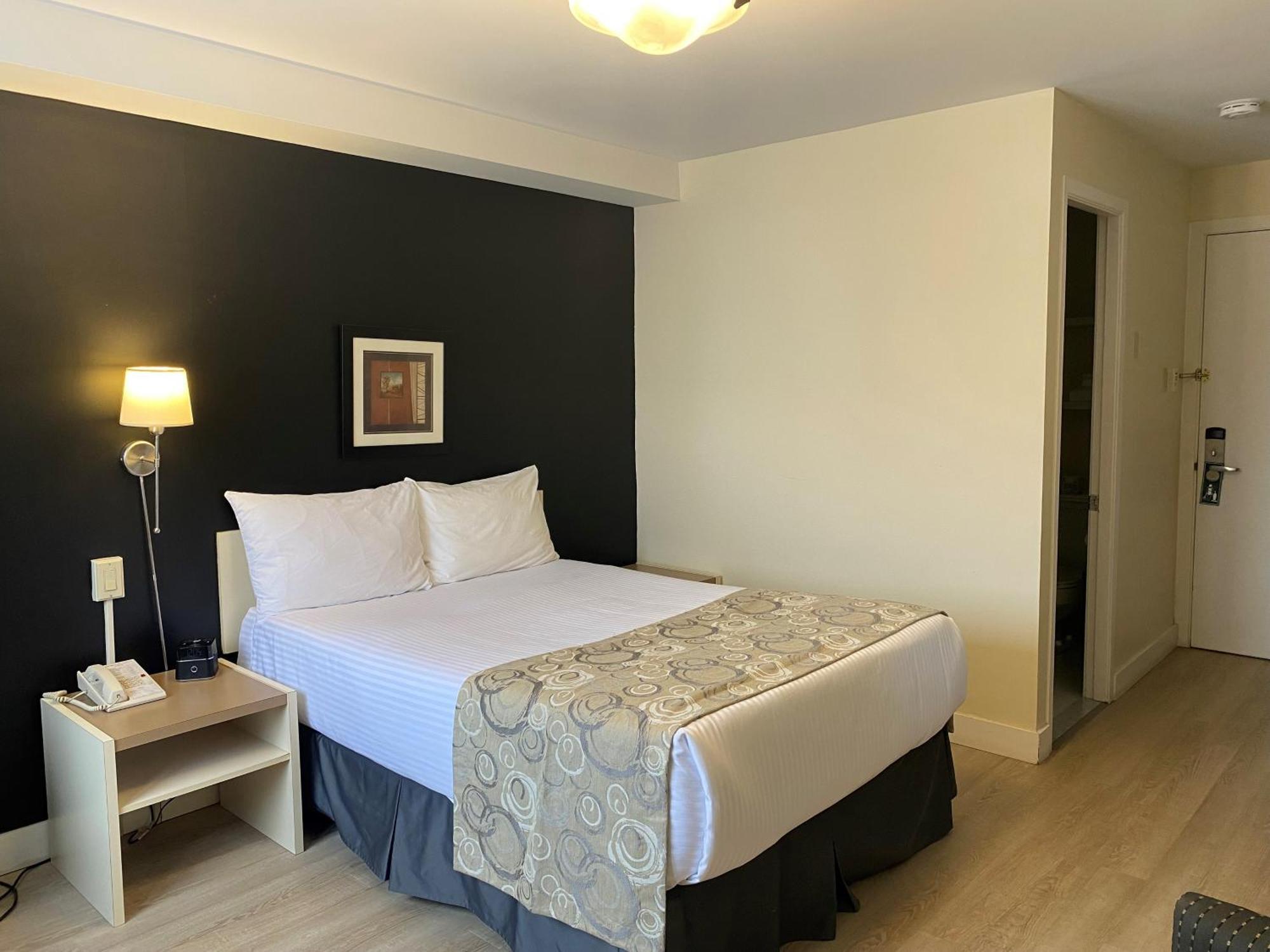Hotel Centre-Ville مونتماغني المظهر الخارجي الصورة